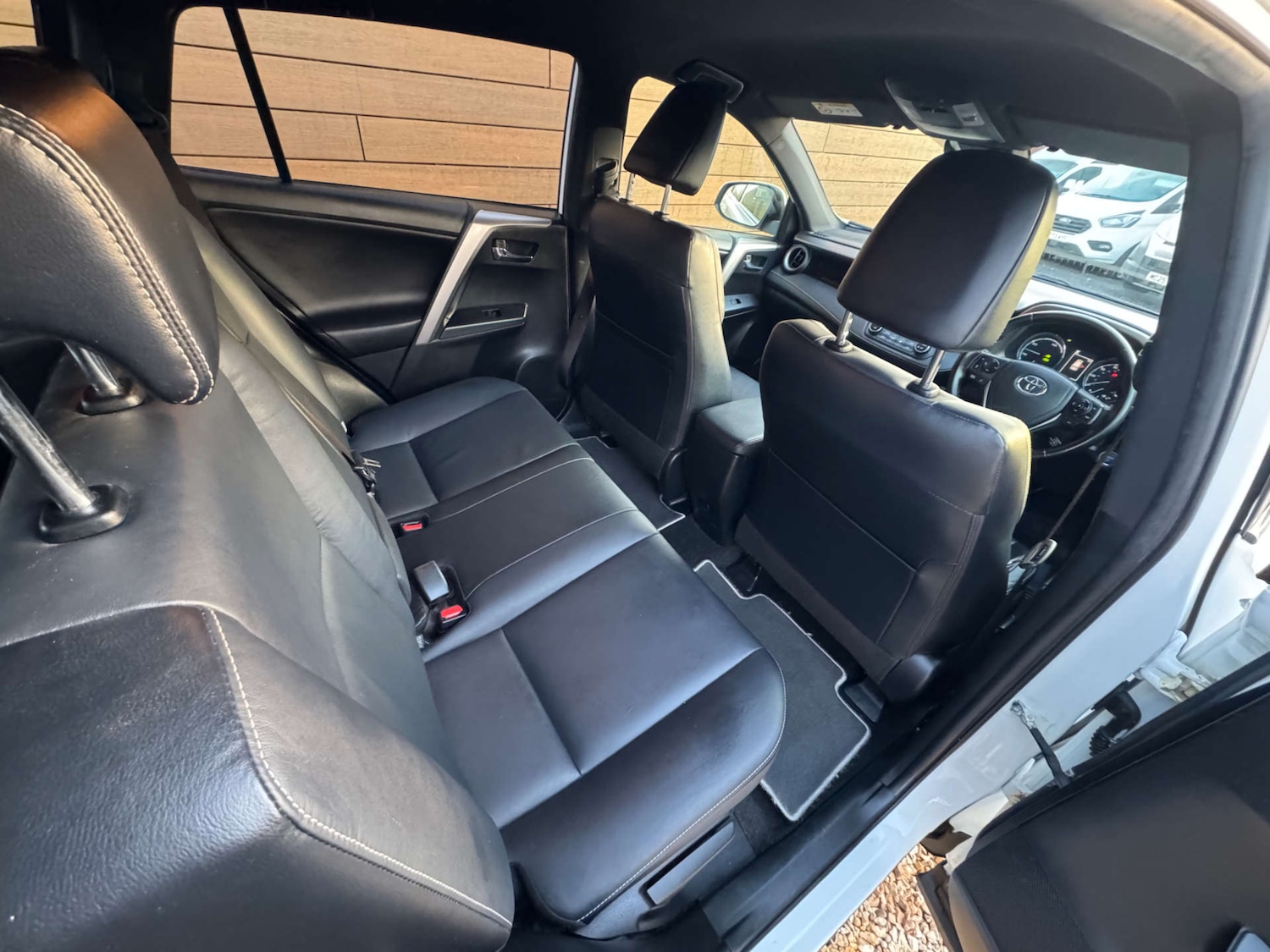 Used Toyota RAV4 2017 for sale - 77258071: Photo 25