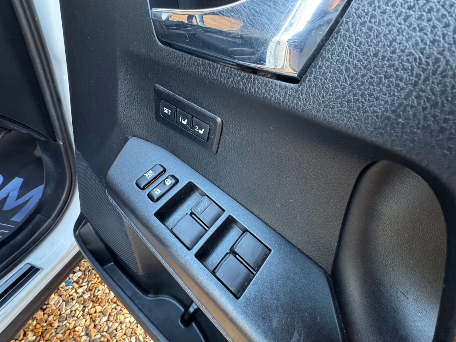 Used Toyota RAV4 2017 for sale - 77258071: Photo 27