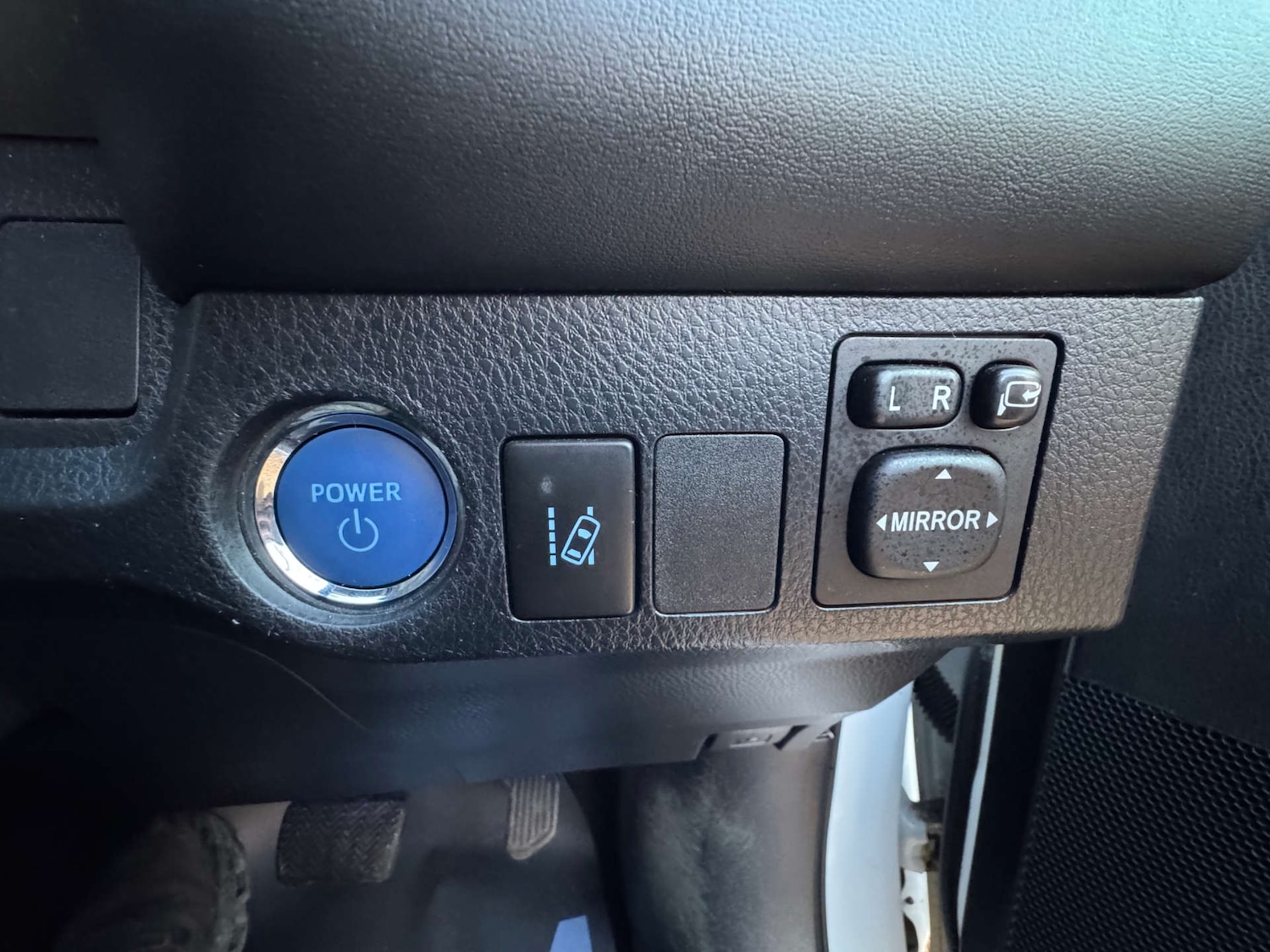 Used Toyota RAV4 2017 for sale - 77258071: Photo 29