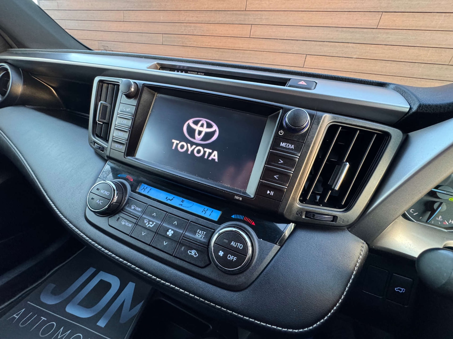 Used Toyota RAV4 2017 for sale - 77258071: Photo 36