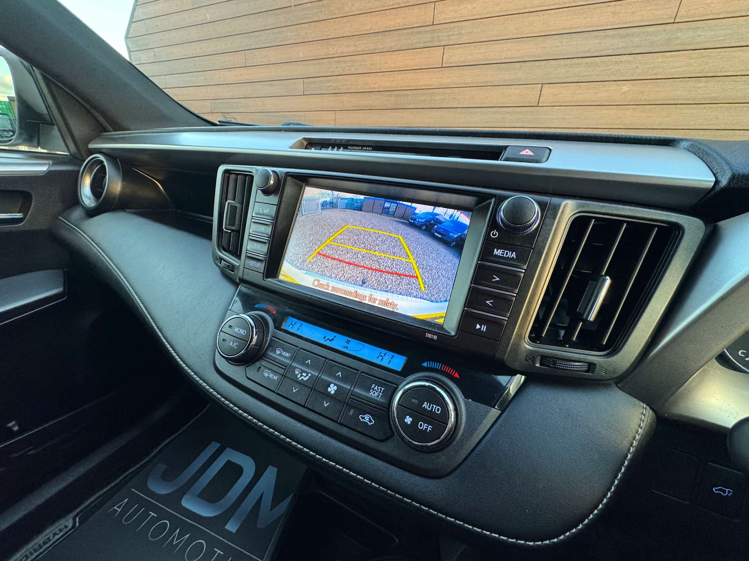 Used Toyota RAV4 2017 for sale - 77258071: Photo 37