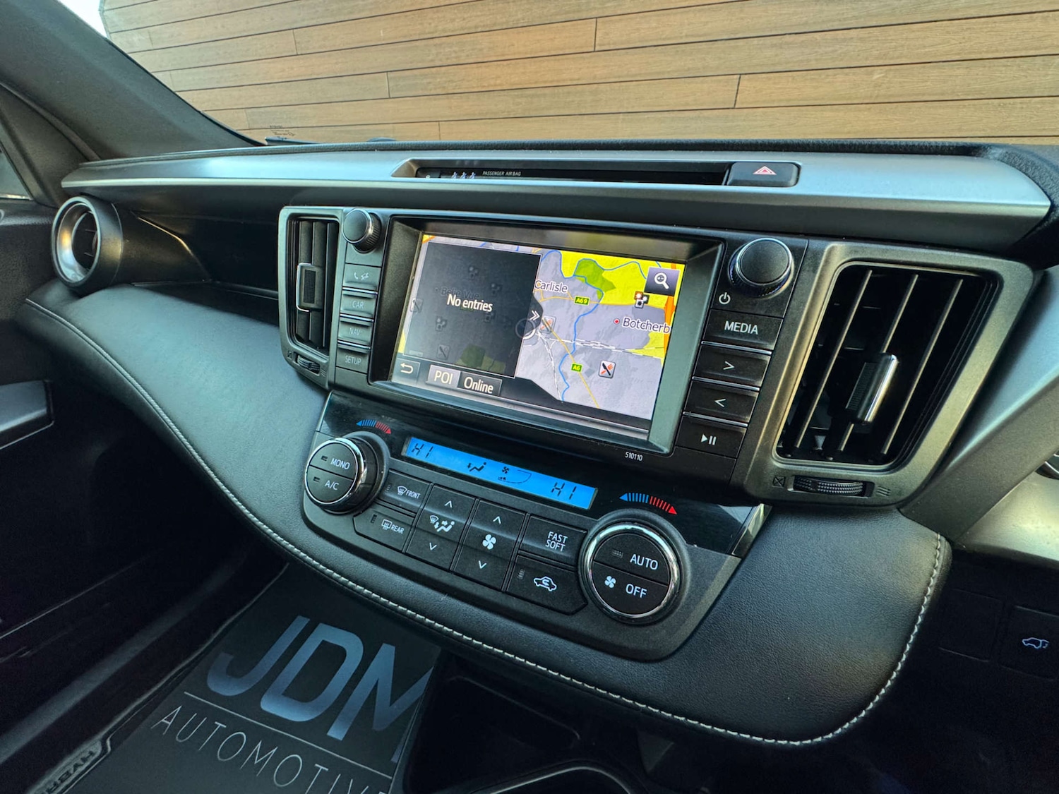 Used Toyota RAV4 2017 for sale - 77258071: Photo 38