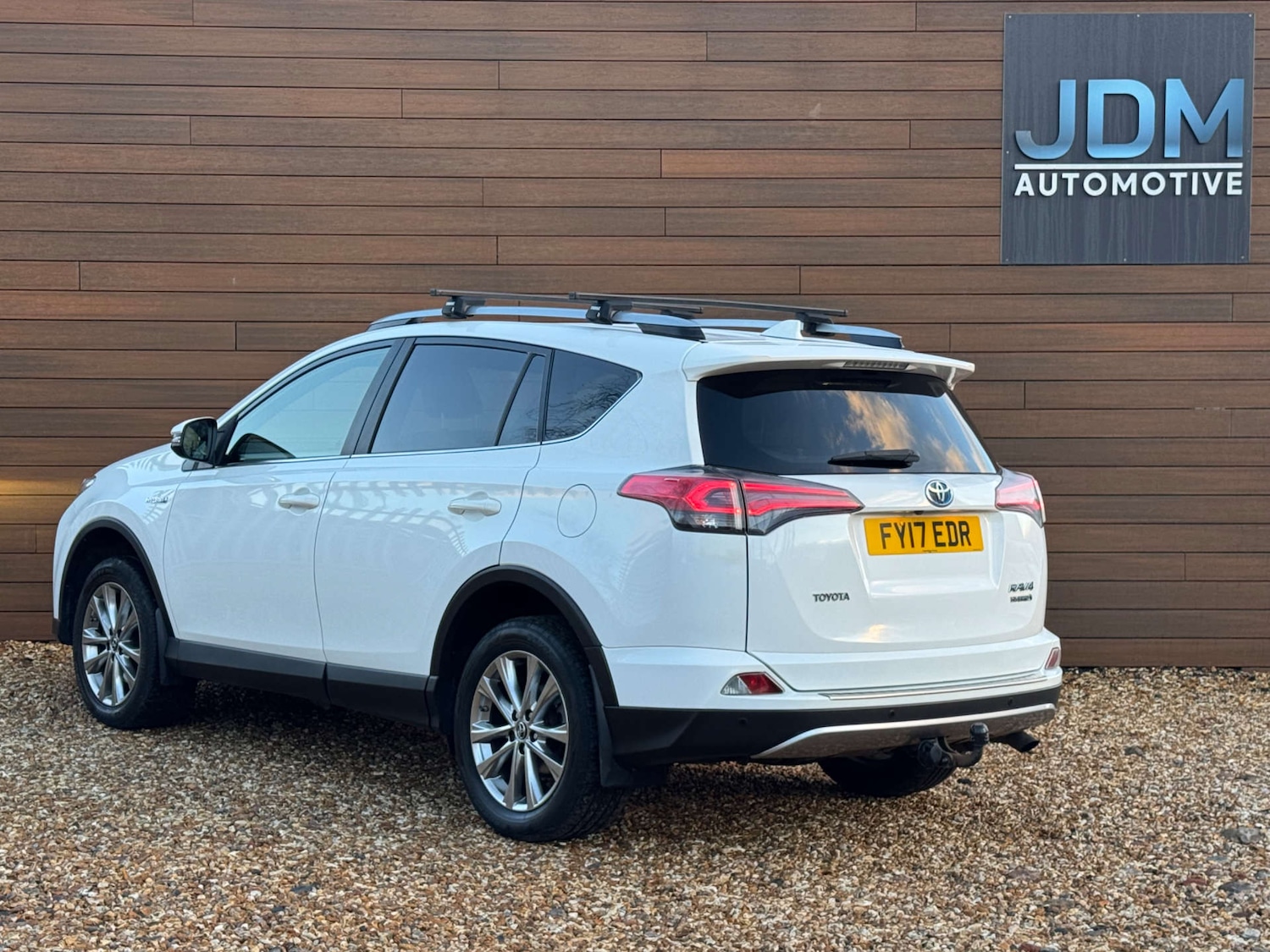 Used Toyota RAV4 2017 for sale - 77258071: Photo 8