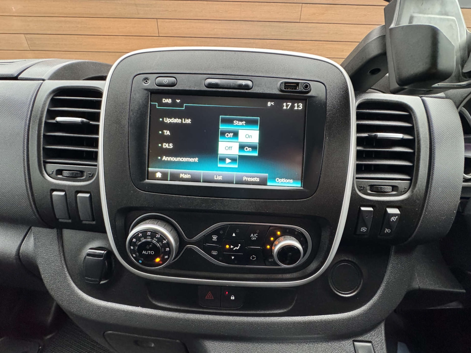 Used Renault Trafic 2020 for sale - 77837313: Photo 27