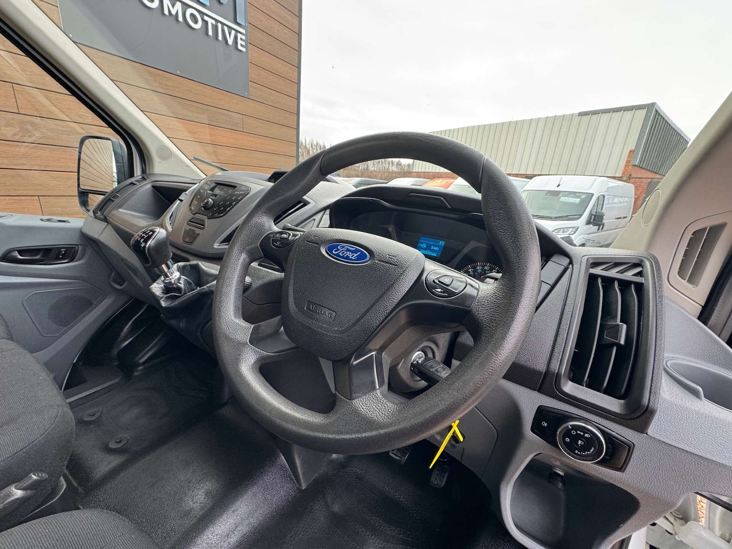 Used Ford Transit 2016 for sale - 77547706: Photo 23