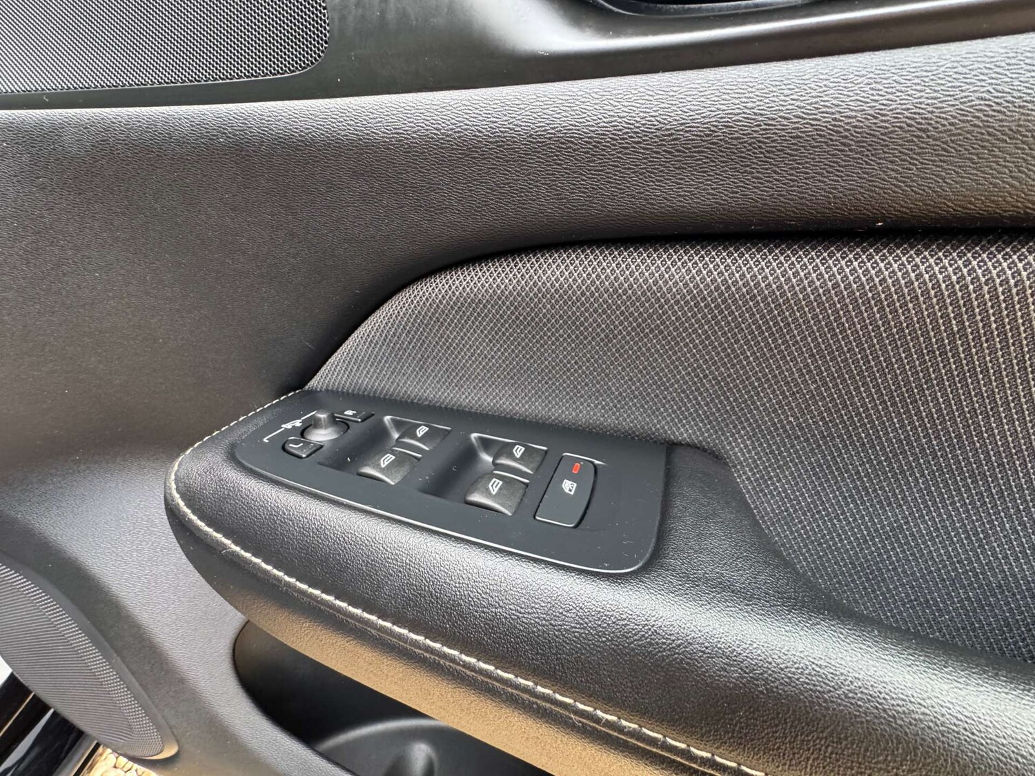 Used Volvo V60 2021 for sale - 77785338: Photo 24