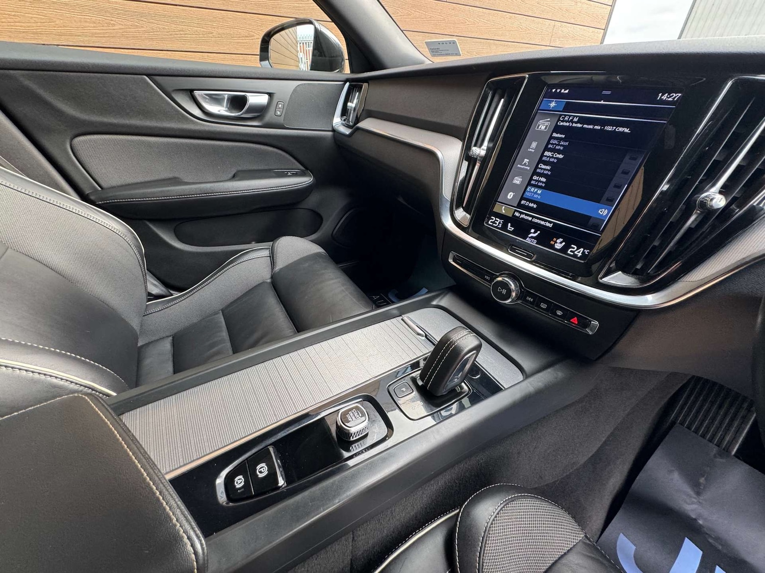 Used Volvo V60 2021 for sale - 77785338: Photo 25