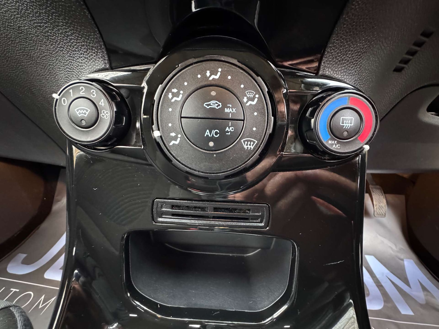 Used Ford Fiesta 2017 for sale - 76493592: Photo 18