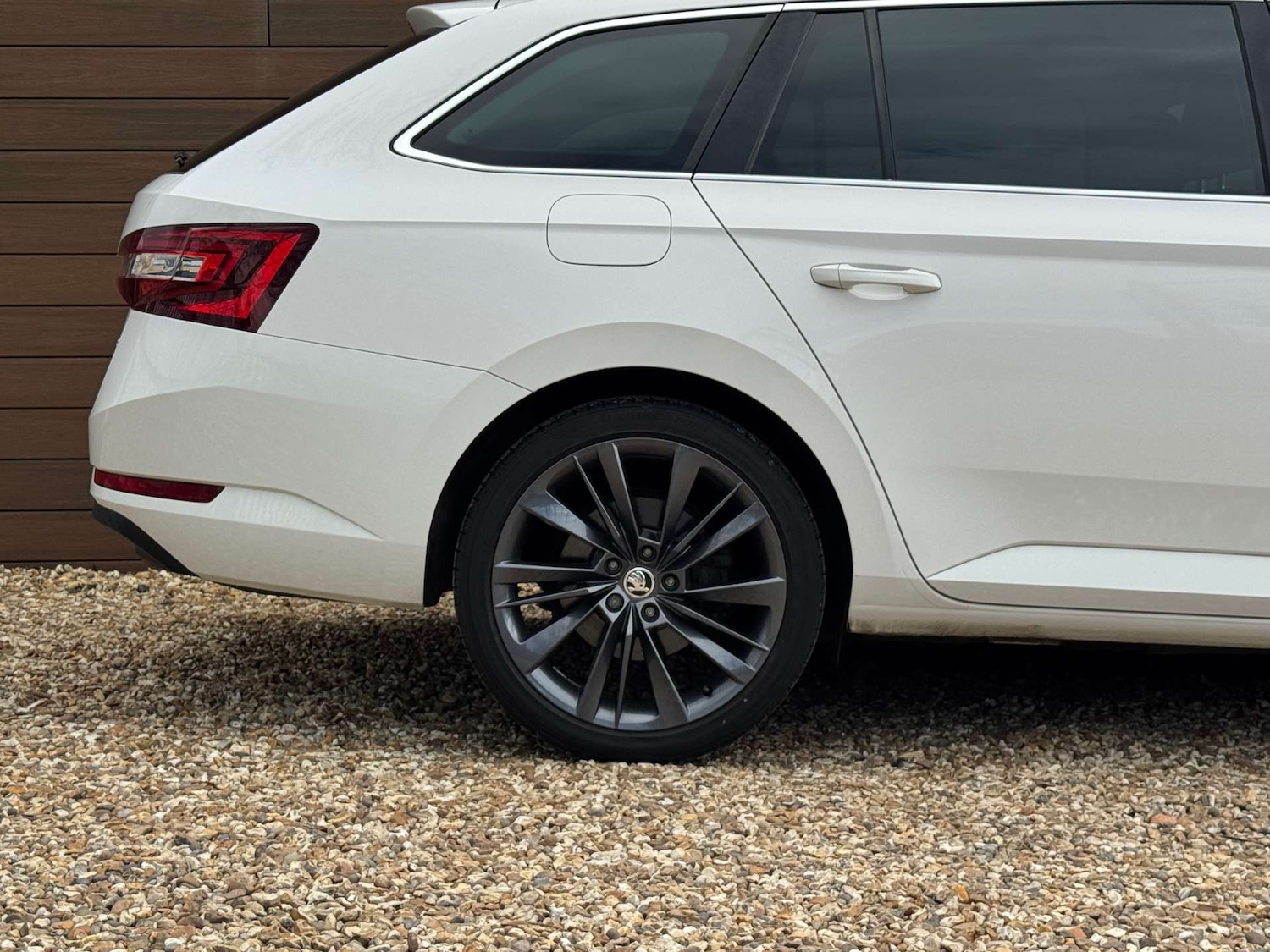 Used Skoda Superb 2018 for sale - 78097430: Photo 16