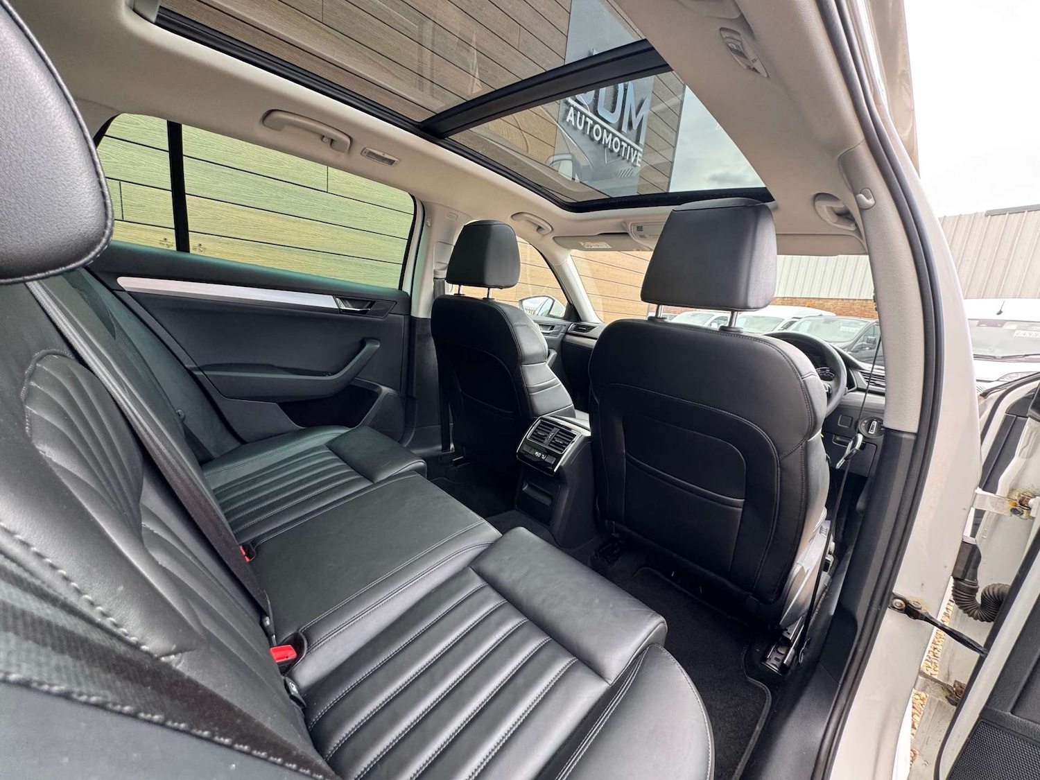 Used Skoda Superb 2018 for sale - 78097430: Photo 27