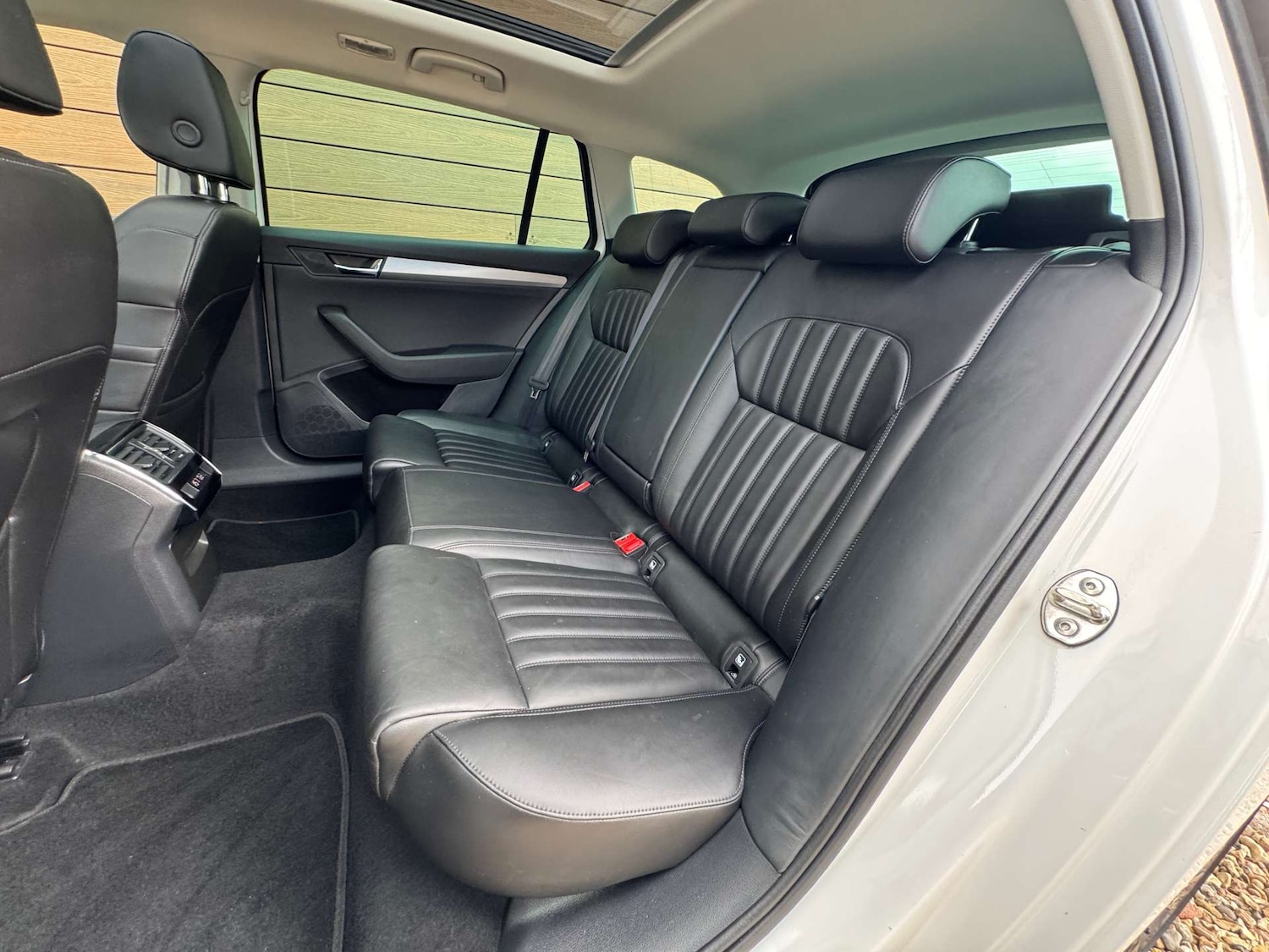 Used Skoda Superb 2018 for sale - 78097430: Photo 37