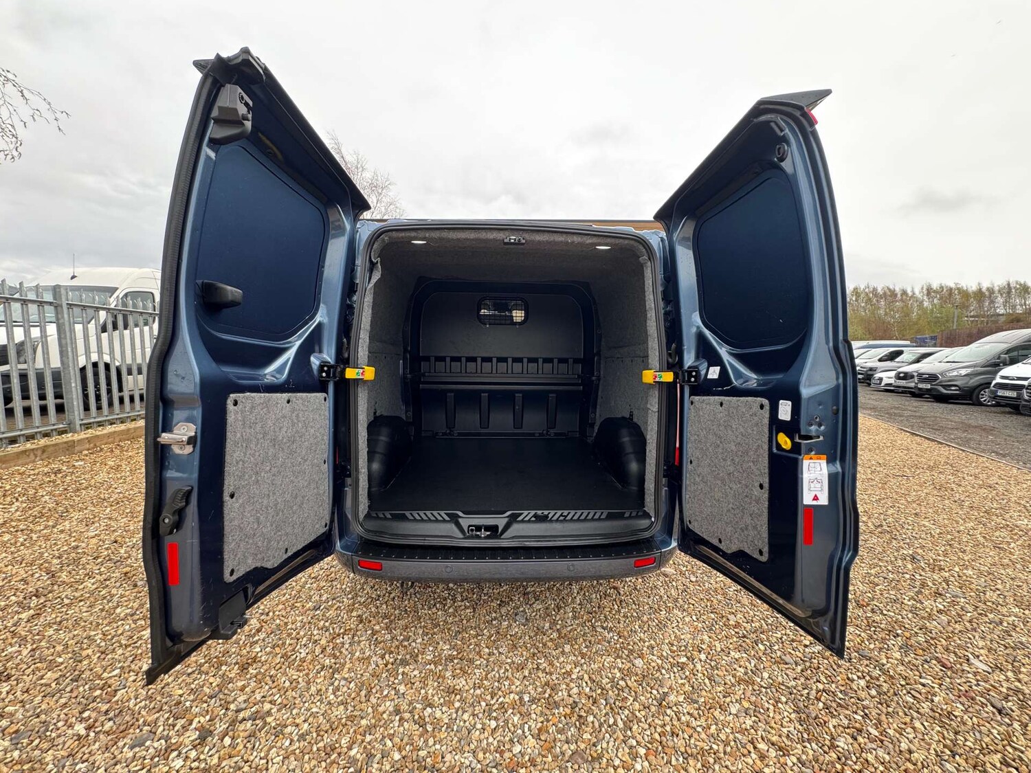 Used Ford Transit Custom 2023 for sale - 78182114: Photo 6