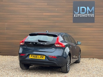 Used Volvo V40 2016 for sale - 79320830: Photo