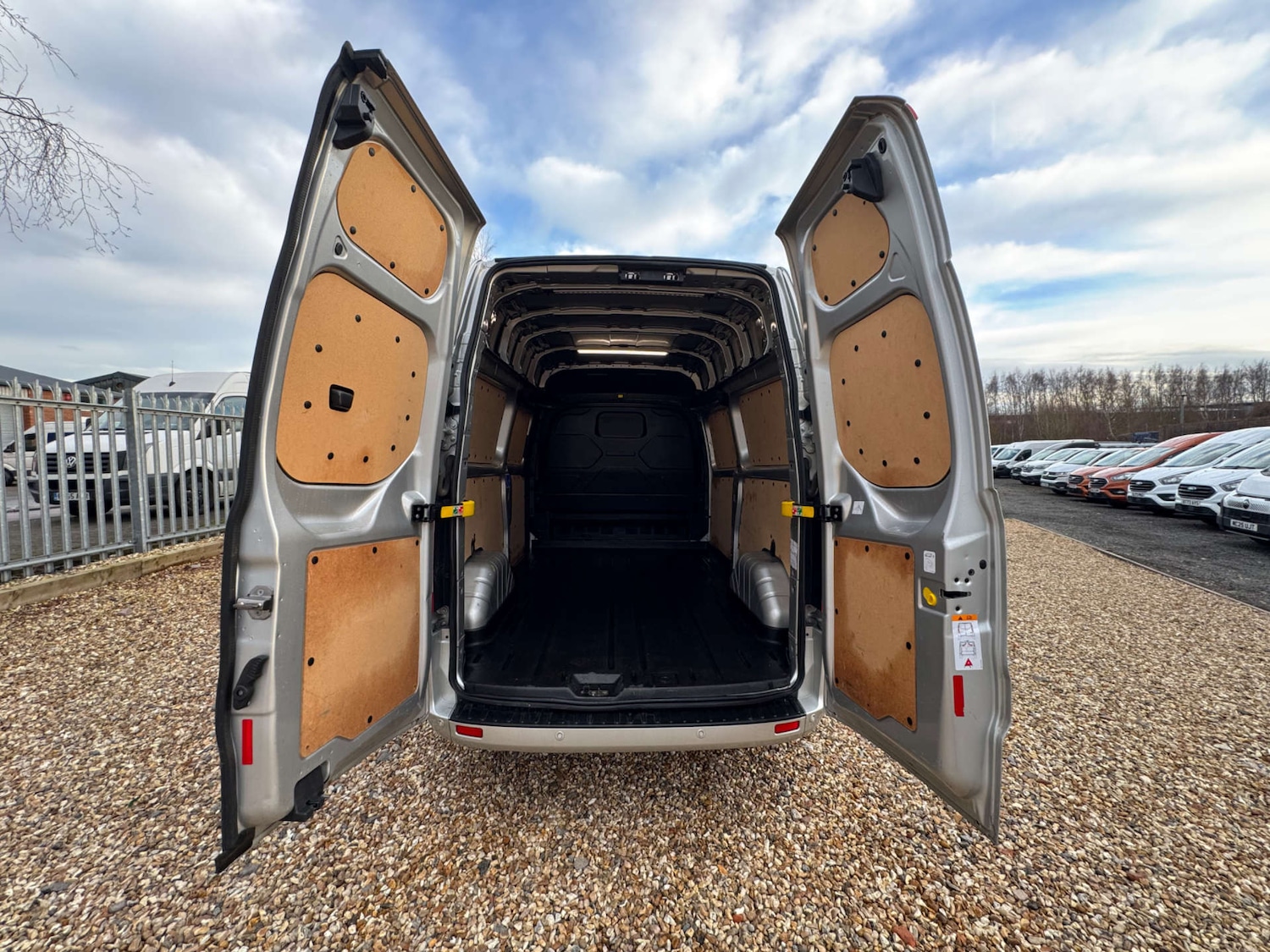 Used Ford Transit Custom 2023 for sale - 77268901: Photo 6