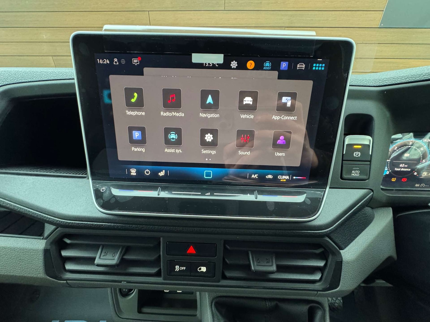 Used Volkswagen Crafter 2025 for sale - 77667933: Photo 37