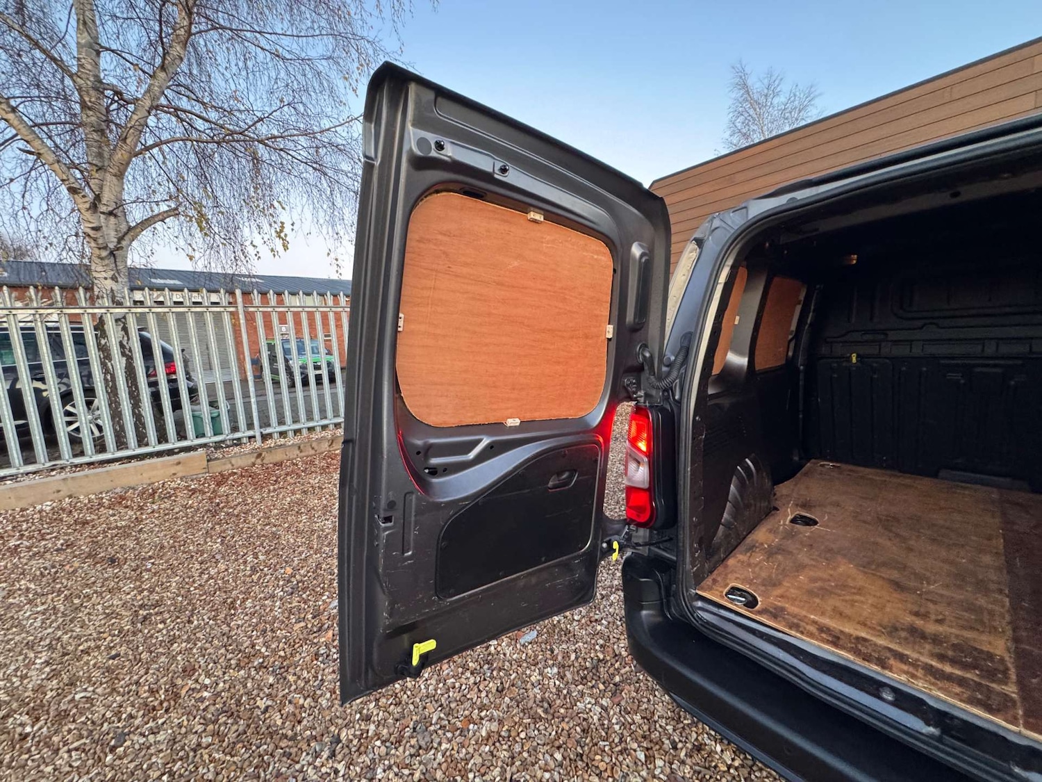 Used Peugeot Partner 2019 for sale - 76698018: Photo 7