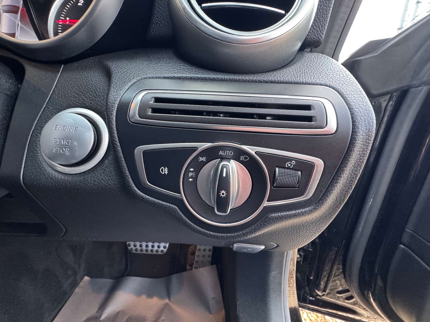 Used Mercedes-Benz C Class 2018 for sale - 77438682: Photo 23