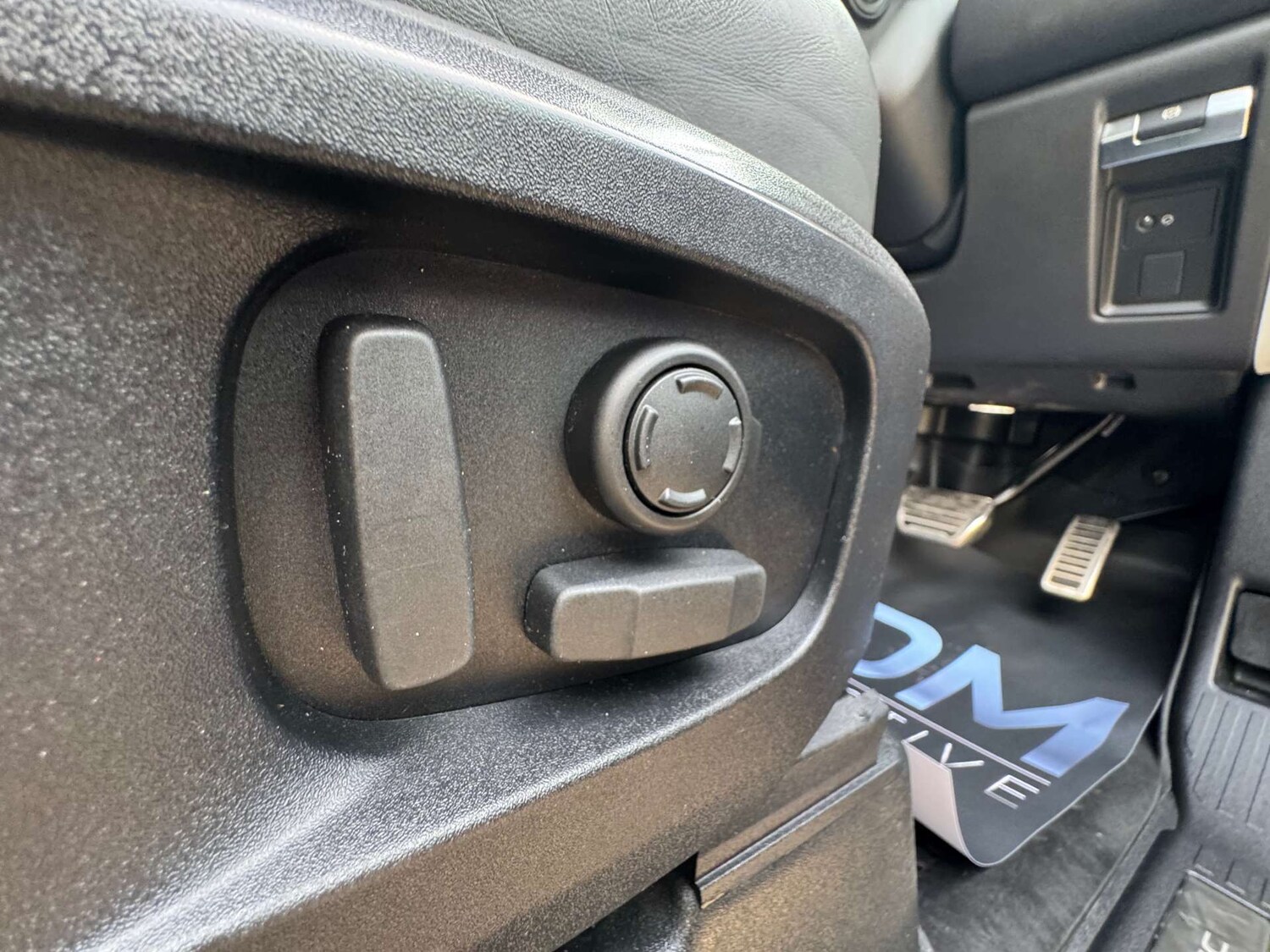 Used Land Rover Defender 2022 for sale - 77785321: Photo 23