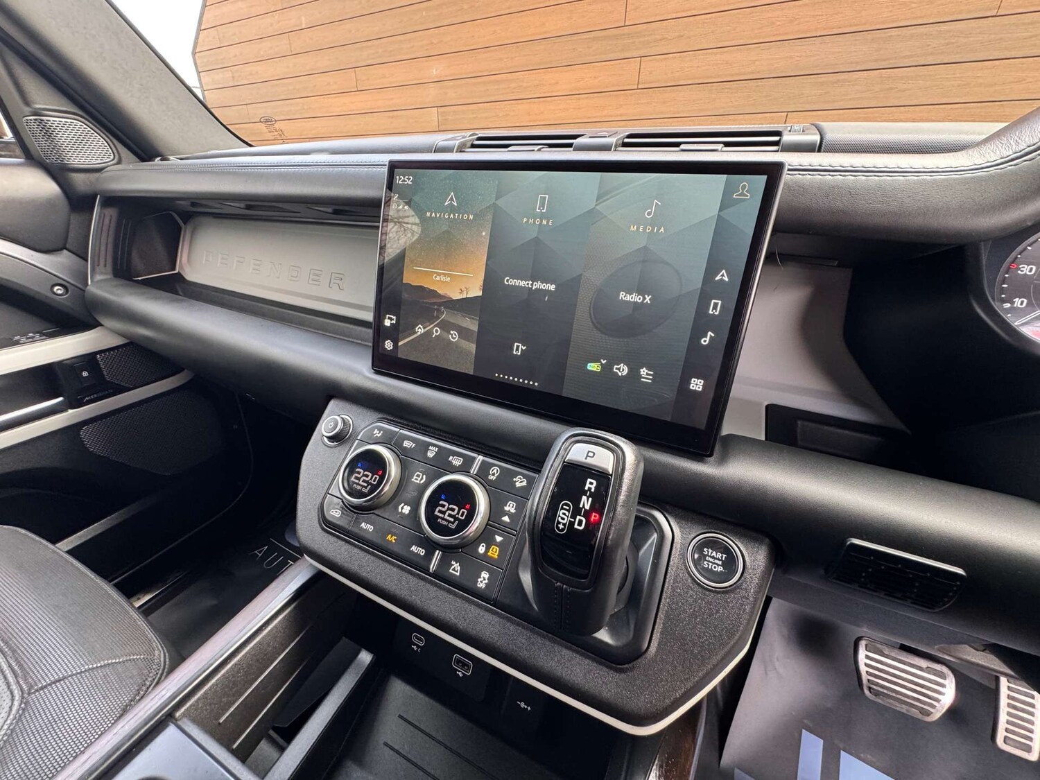 Used Land Rover Defender 2022 for sale - 77785321: Photo 32