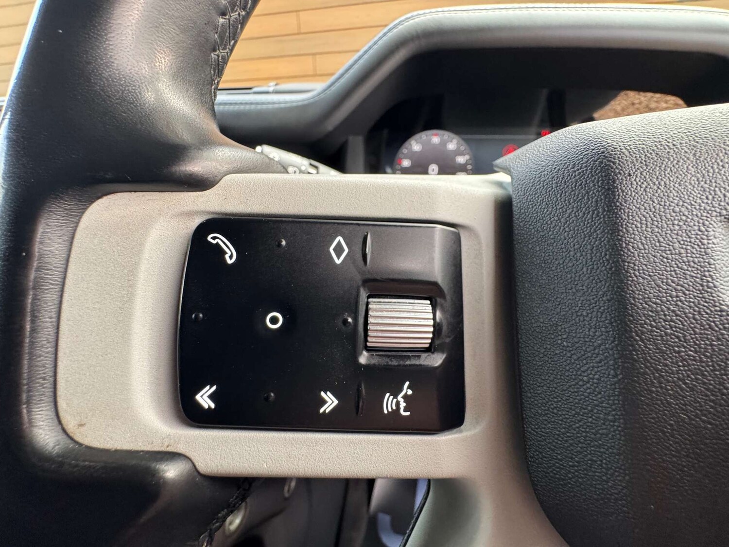 Used Land Rover Defender 2022 for sale - 77785321: Photo 38