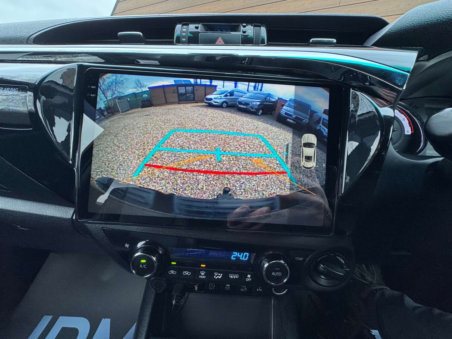 Used Toyota Hilux 2018 for sale - 77398259: Photo 33