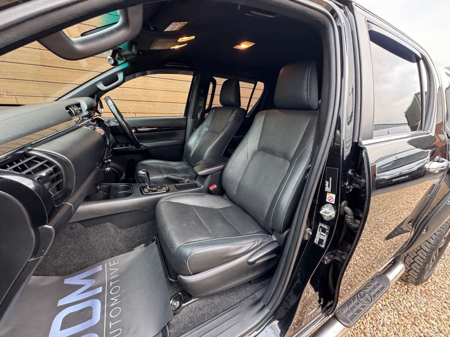 Used Toyota Hilux 2018 for sale - 77398259: Photo 34