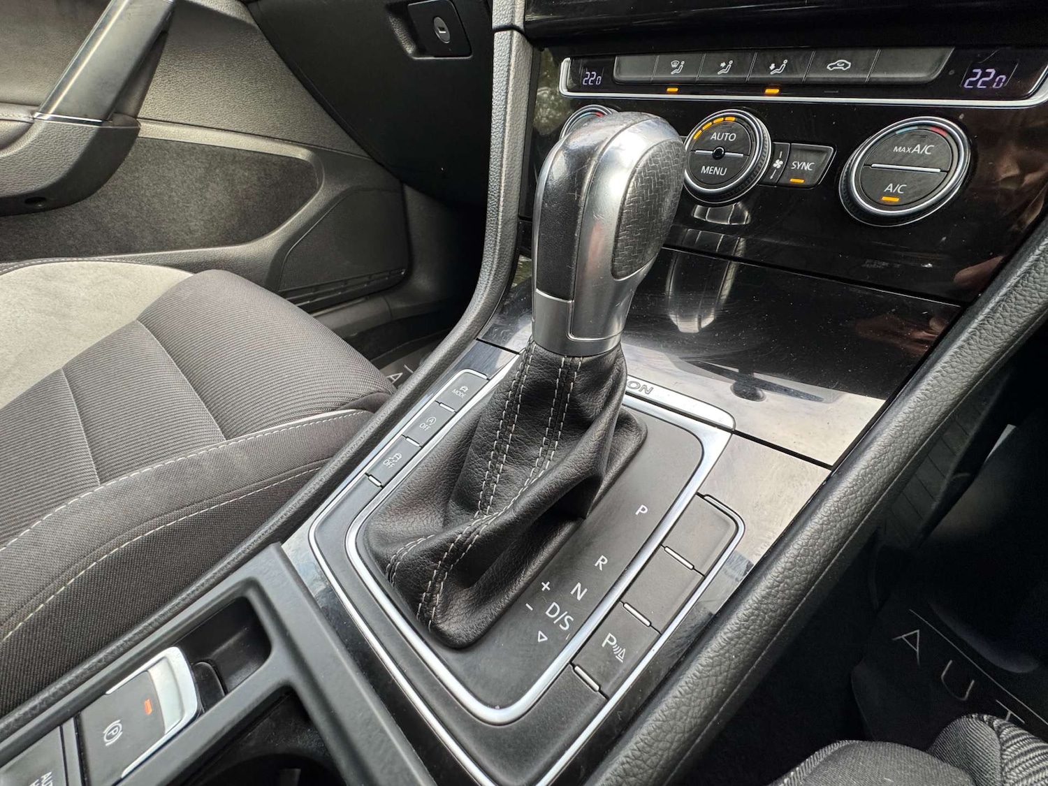 Used Volkswagen Golf 2015 for sale - 76601494: Photo 25