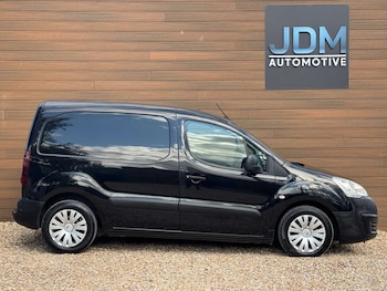 Used Citroen Berlingo 2017 for sale - 79372379: Photo
