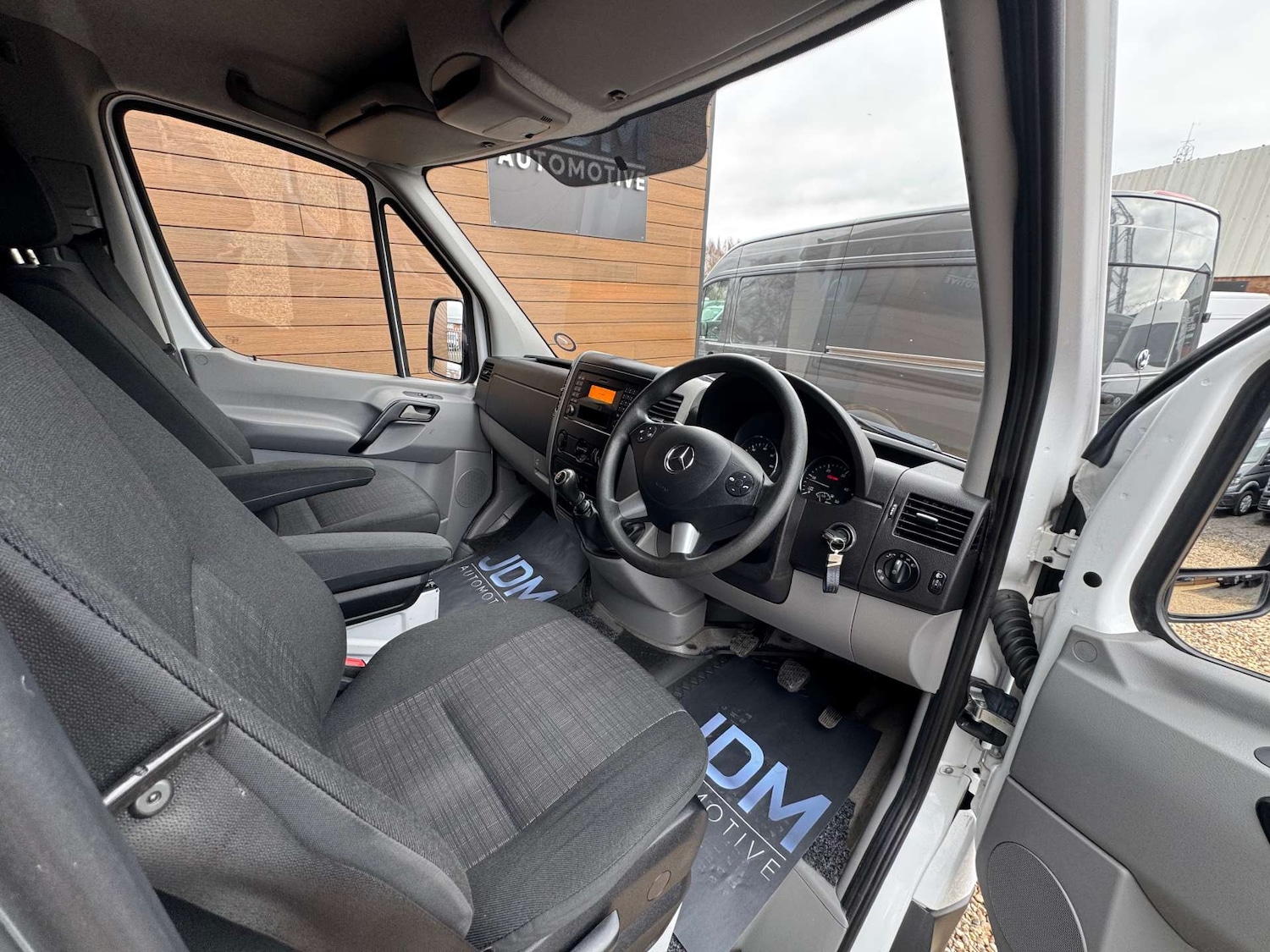 Used Mercedes-Benz Sprinter 2017 for sale - 77785324: Photo 23