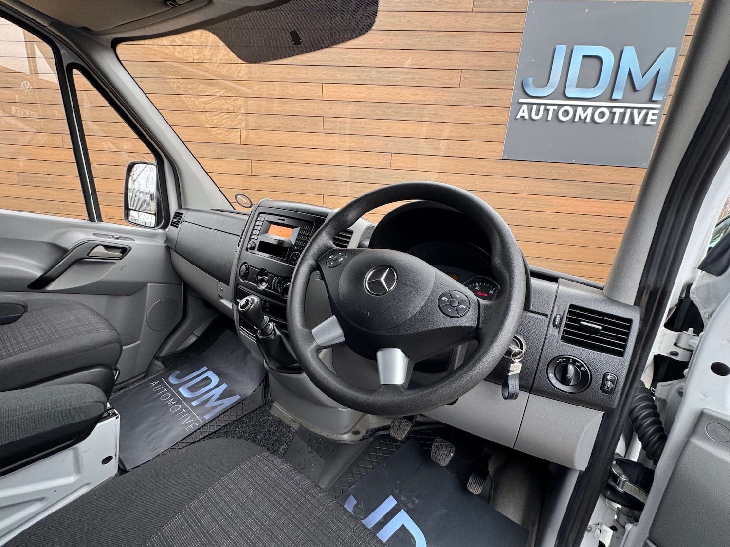 Used Mercedes-Benz Sprinter 2017 for sale - 77785324: Photo 25