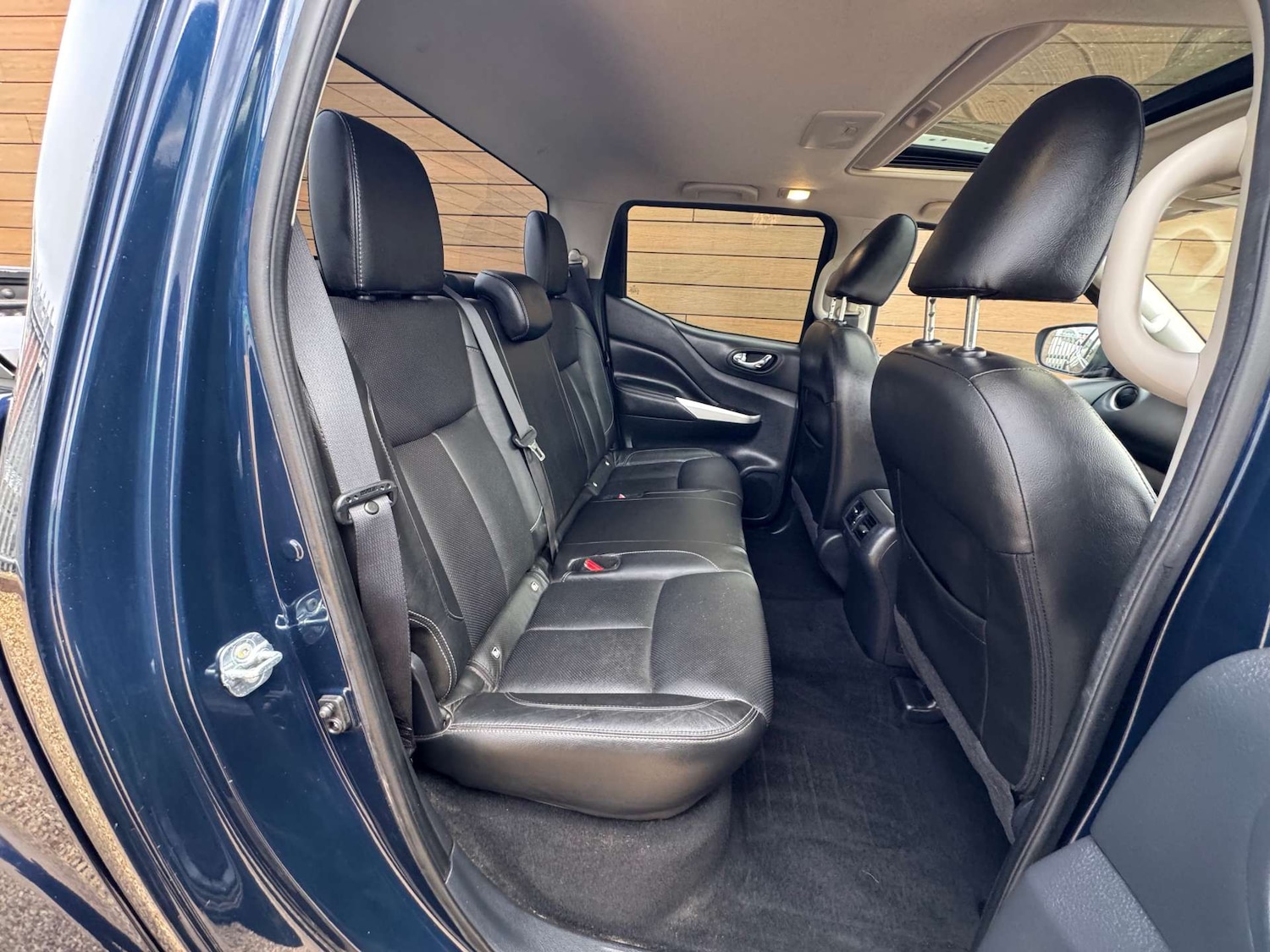 Used Nissan Navara 2018 for sale - 77785317: Photo 23