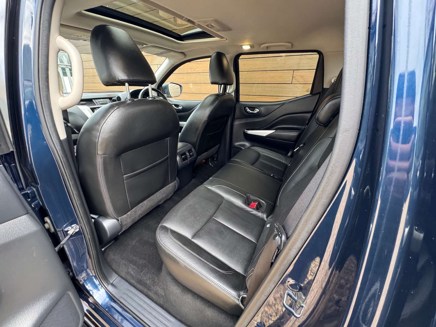 Used Nissan Navara 2018 for sale - 77785317: Photo 24