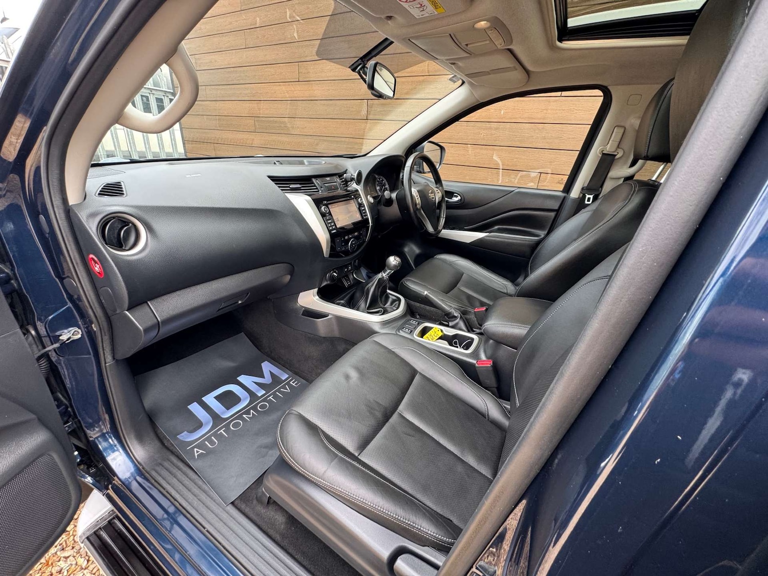 Used Nissan Navara 2018 for sale - 77785317: Photo 30