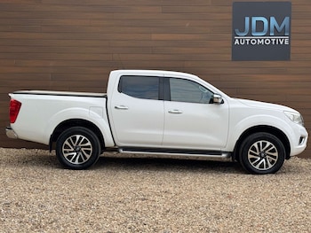 Used Nissan Navara 2017 for sale - 79394210: Photo