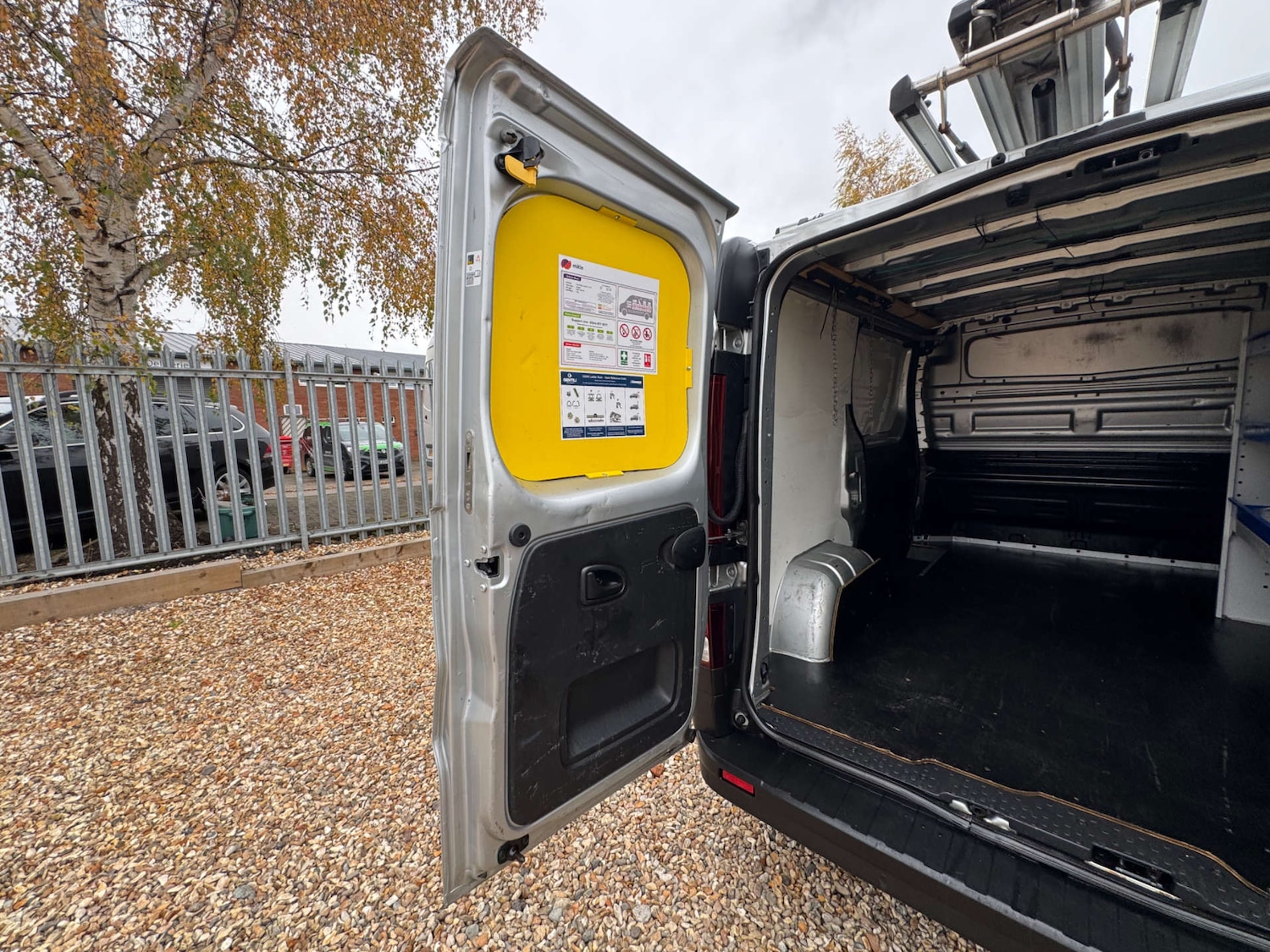 Used Vauxhall Vivaro 2018 for sale - 76601658: Photo 7