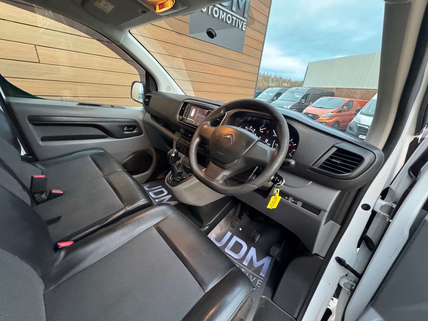 Used Citroen Dispatch 2017 for sale - 76686732: Photo 15