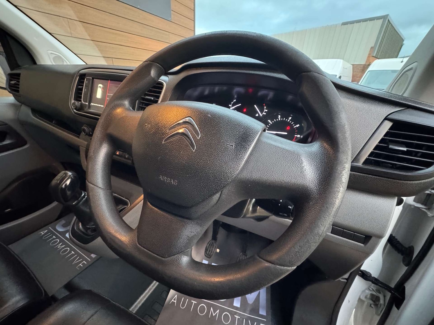 Used Citroen Dispatch 2017 for sale - 76686732: Photo 16