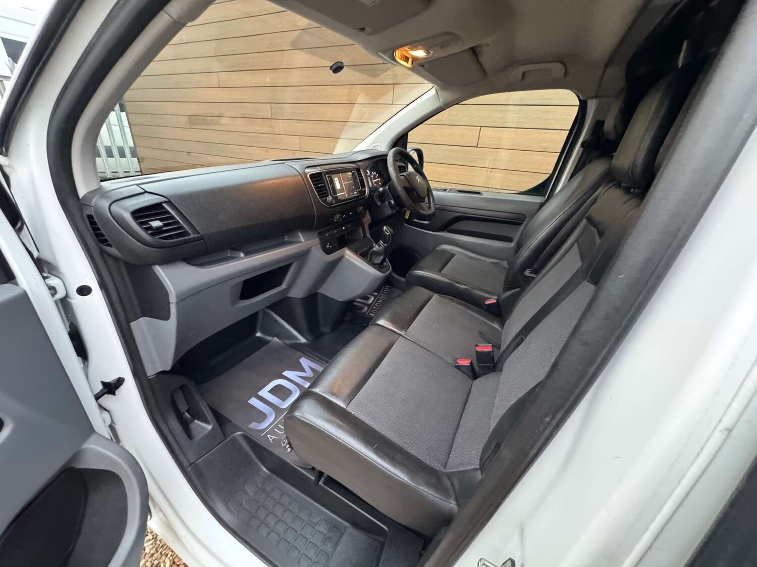 Used Citroen Dispatch 2017 for sale - 76686732: Photo 23