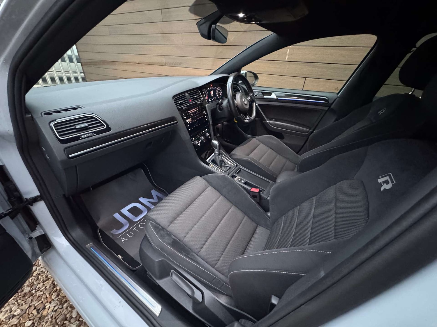 Used Volkswagen Golf 2018 for sale - 76686733: Photo 32