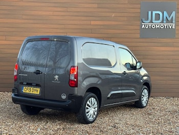 Used Peugeot Partner 2019 for sale - 77501222: Photo