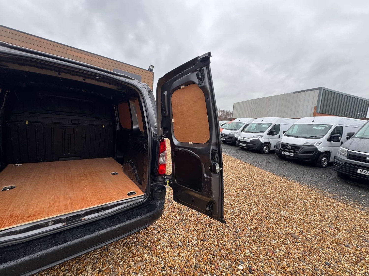 Used Peugeot Partner 2019 for sale - 77501222: Photo 8