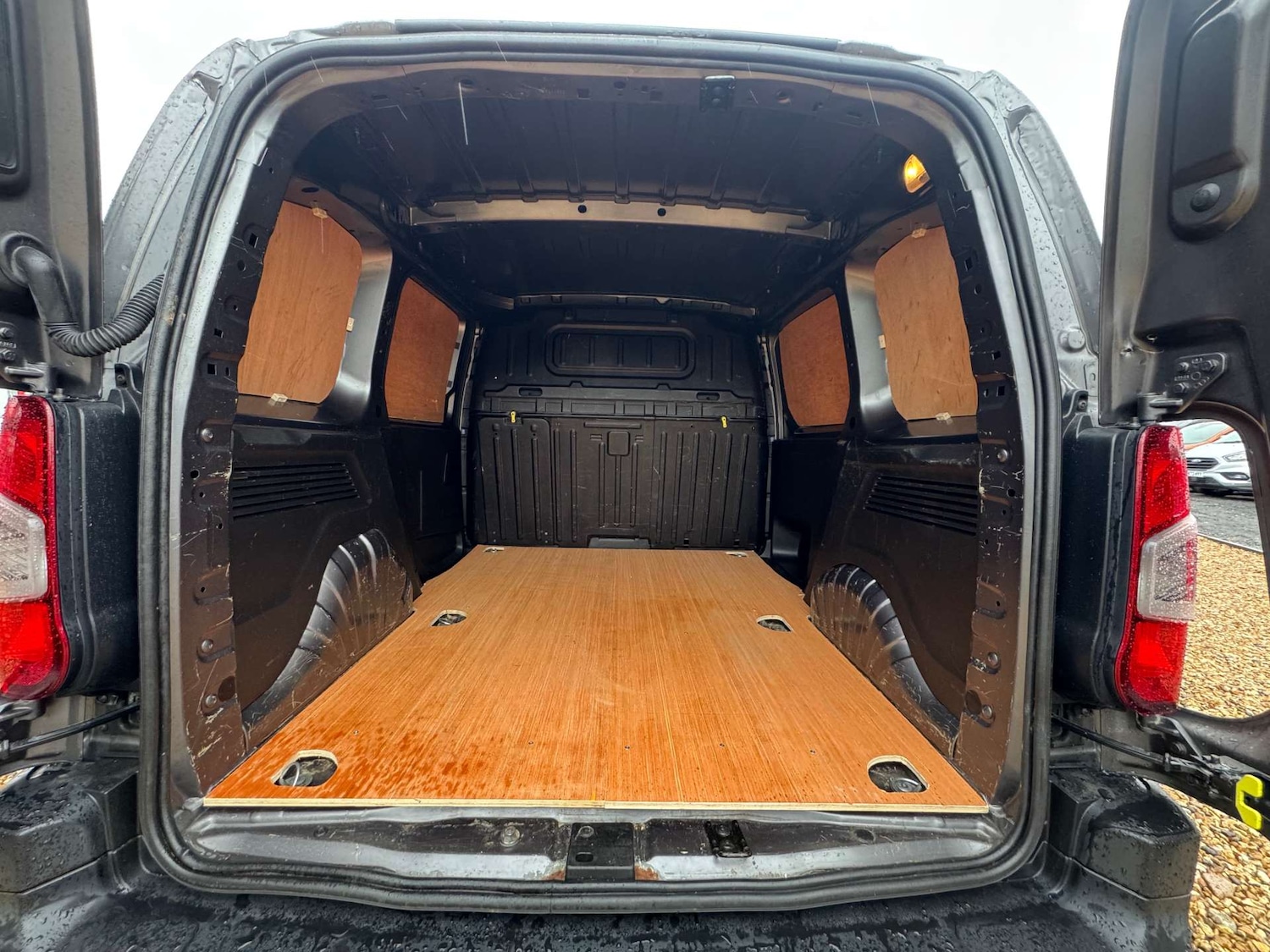 Used Peugeot Partner 2019 for sale - 77501222: Photo 9