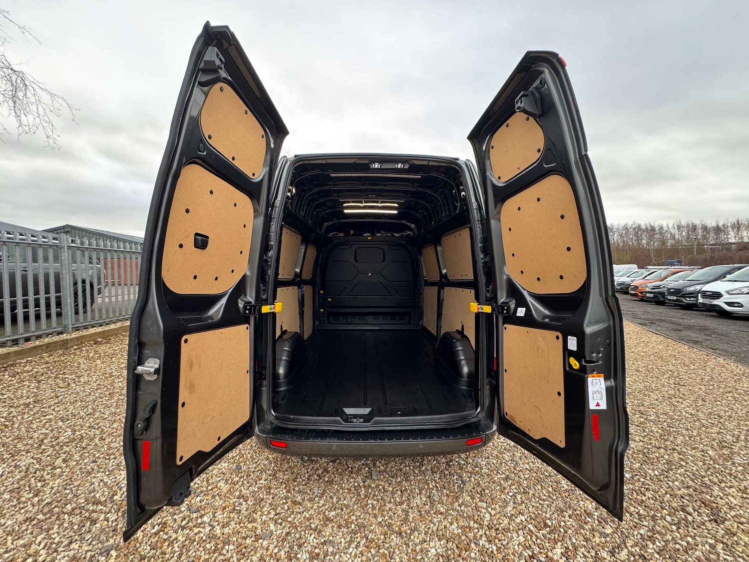 Used Ford Transit Custom 2023 for sale - 77398498: Photo 6