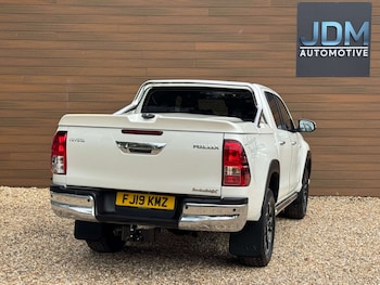 Used Toyota Hilux 2019 for sale - 79395322: Photo