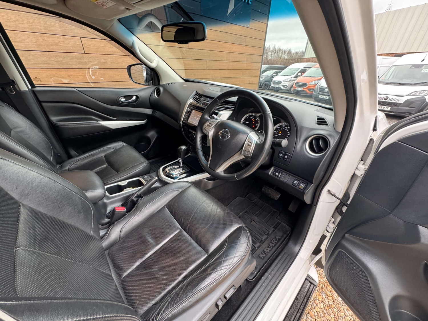 Used Nissan Navara 2018 for sale - 77583970: Photo 22