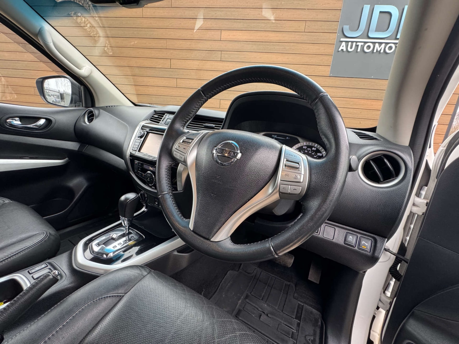 Used Nissan Navara 2018 for sale - 77583970: Photo 27