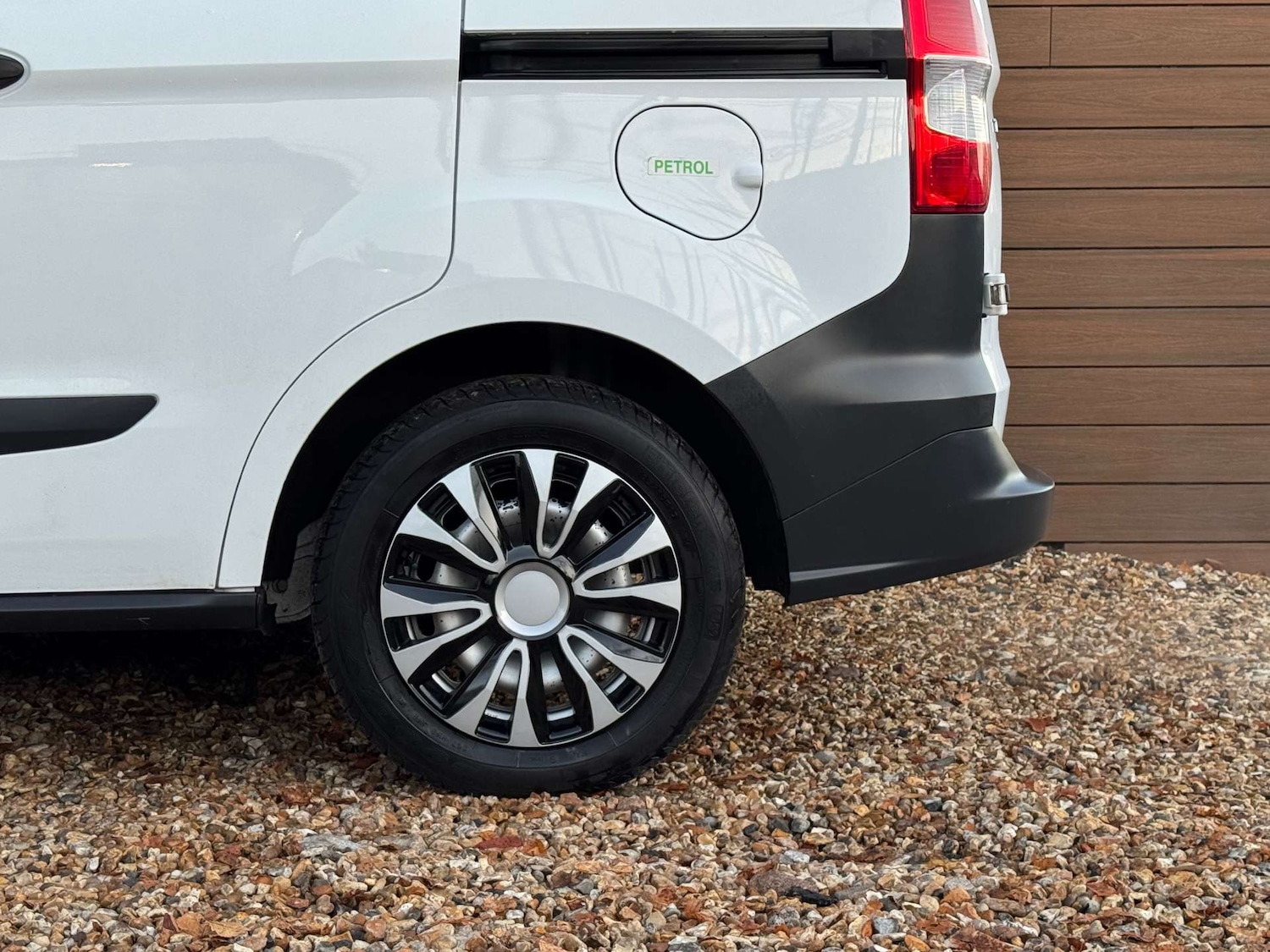 Used Ford Transit Courier 2022 for sale - 76698010: Photo 14