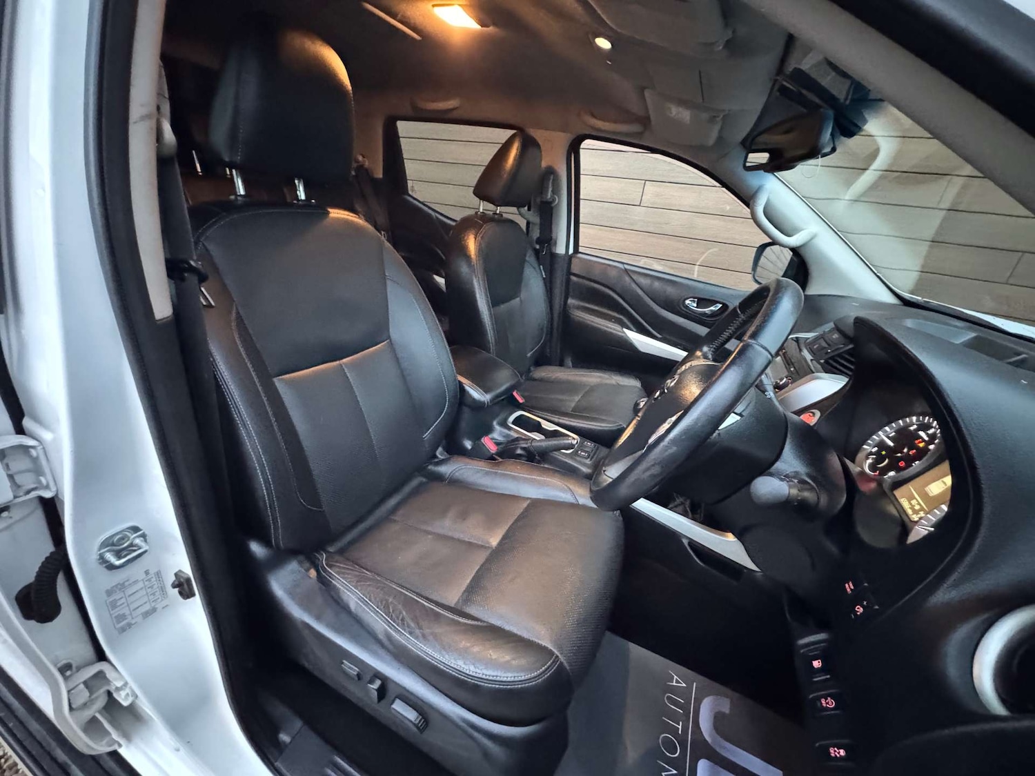 Used Nissan Navara 2016 for sale - 76686731: Photo 15