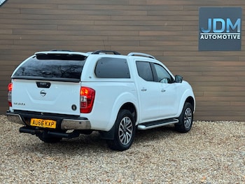 Used Nissan Navara 2016 for sale - 76686731: Photo