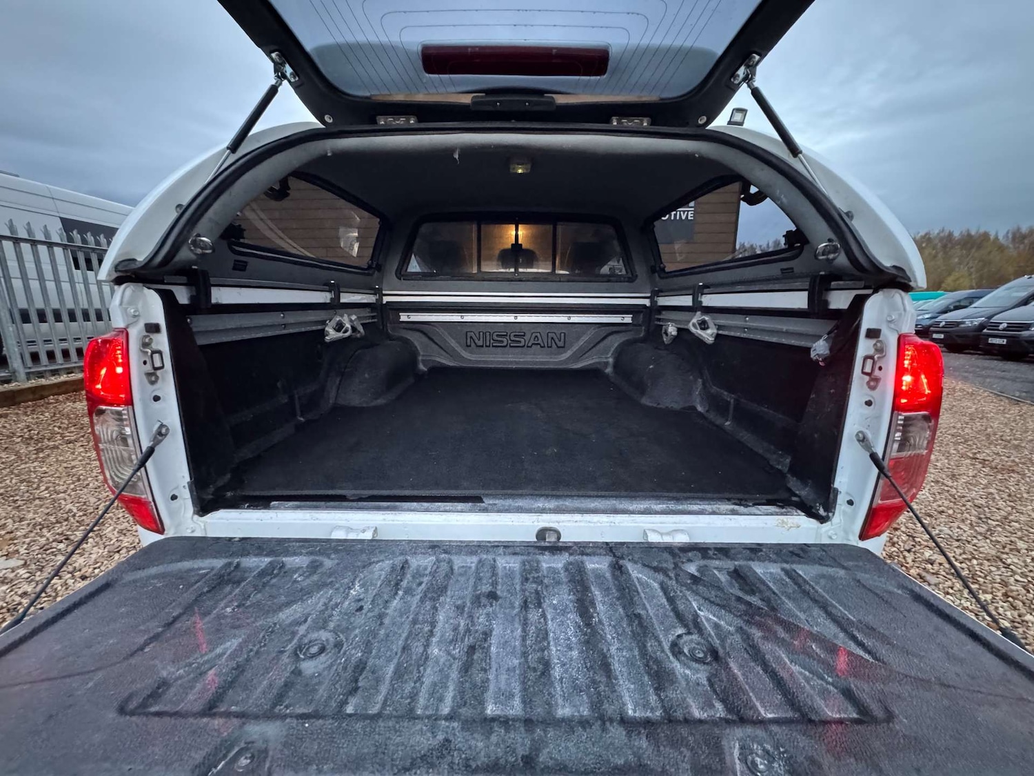 Used Nissan Navara 2016 for sale - 76686731: Photo 5